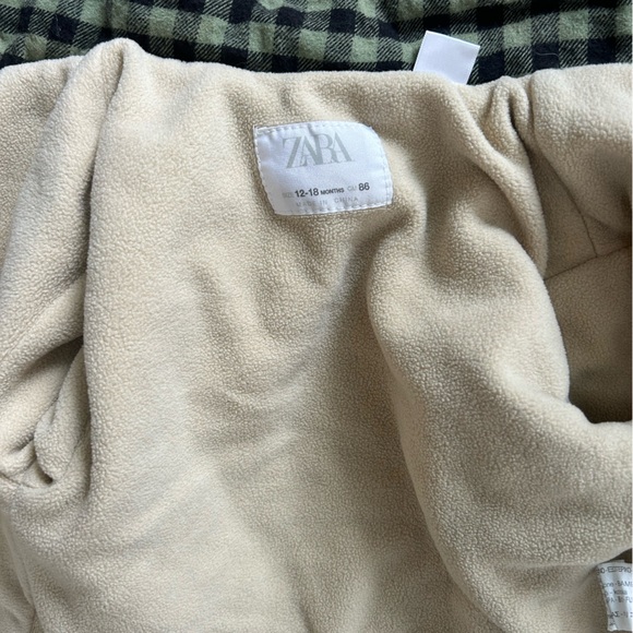Zara Cream Fleece Jacket with Green and Black Checkered Lining - Picture 2 of 2